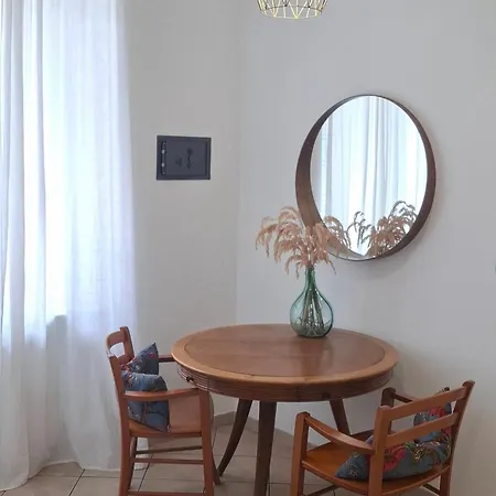 公寓 La Terrazza Apartment,a 50 Mt Dal Mare 瓦拉泽