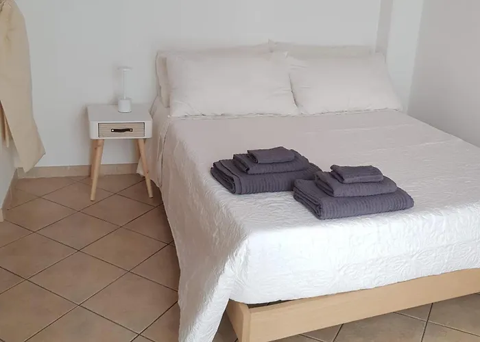 La Terrazza Apartment,a 50 Mt Dal Mare 瓦拉泽